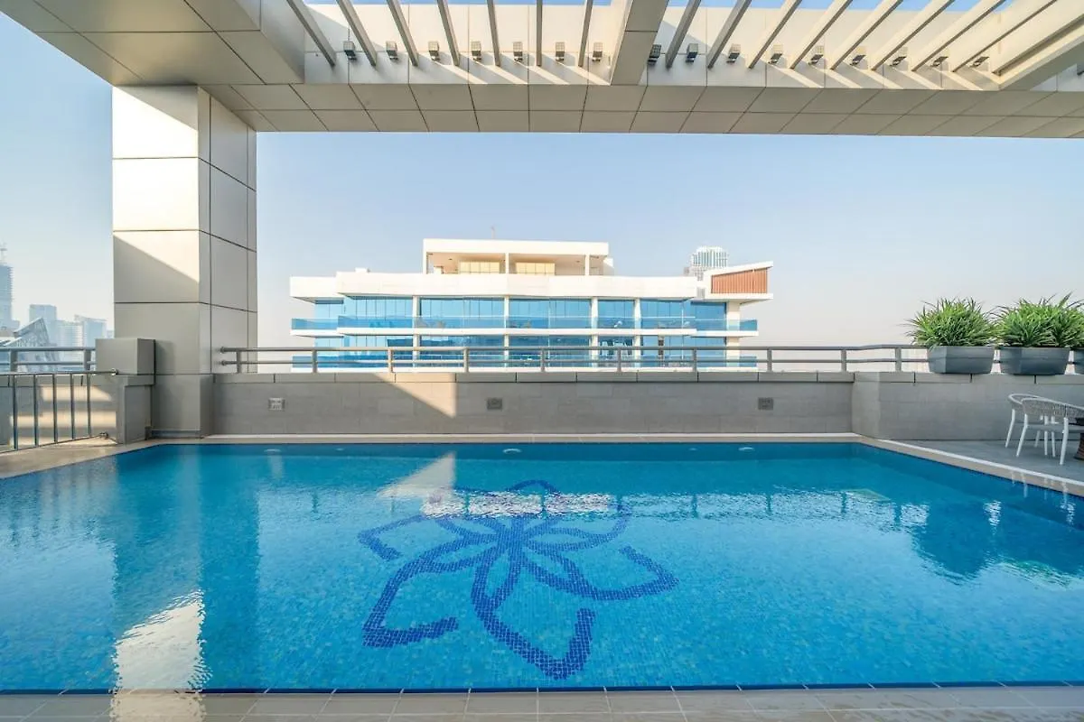 Cozy 1Br W & Infinity Pool, Gym, Canal & Burj Views Dubai United Arab Emirates