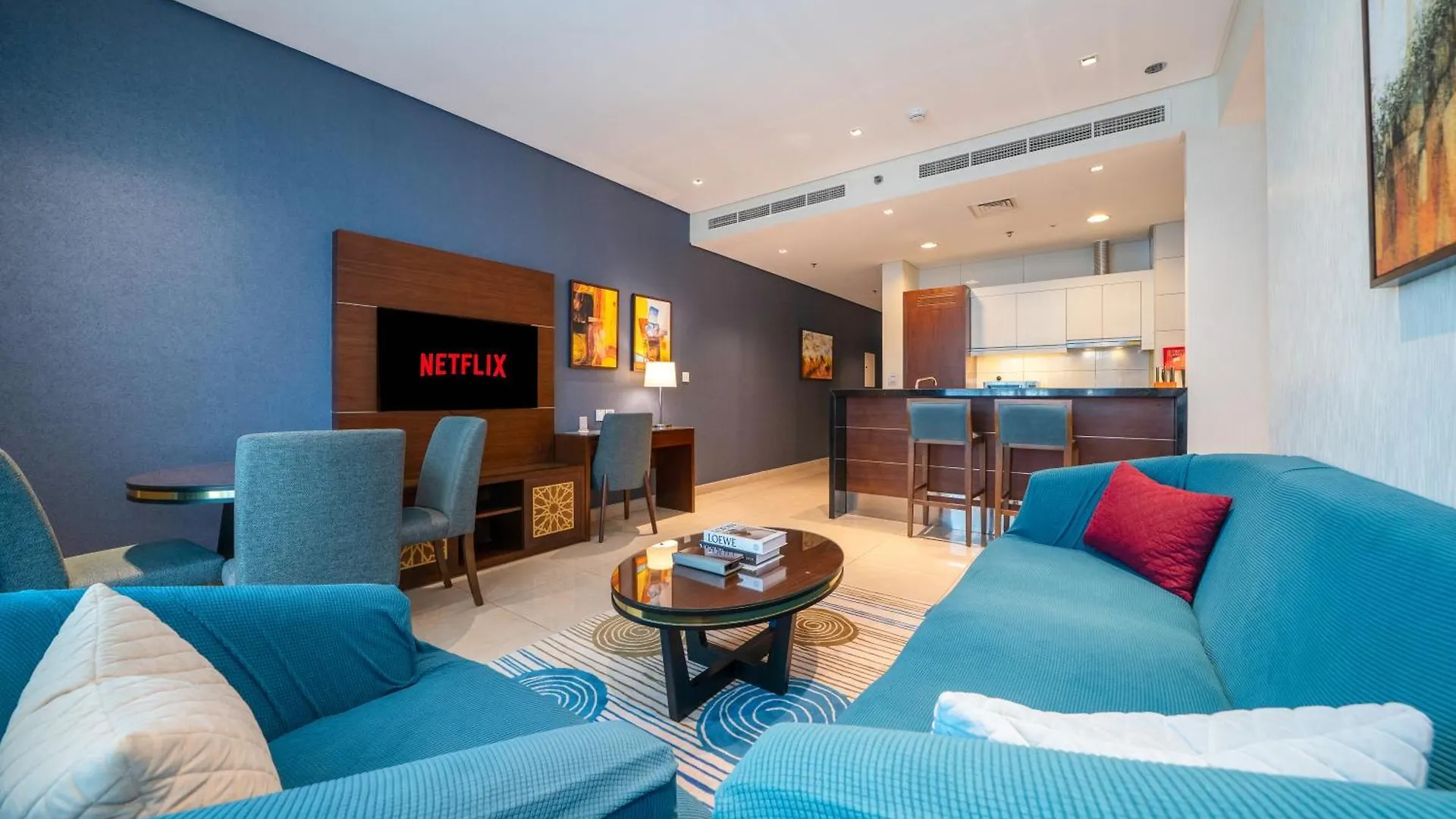 Cozy 1Br W & Infinity Pool, Gym, Canal & Burj Views Dubai United Arab Emirates
